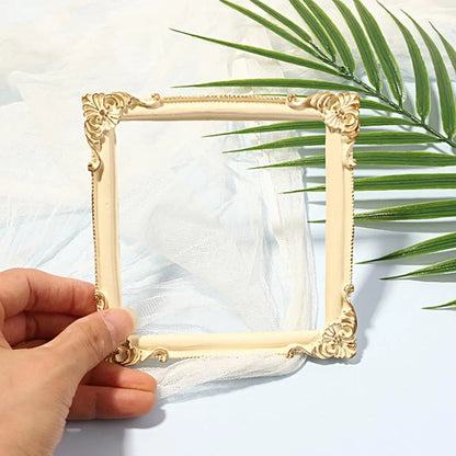 Photo Frame Nordic Style Golden Embossment Pictures Display Frame Wedding Party Picture Frame Jewelry Display Photography Prop