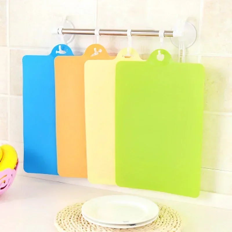 Household Kitchen Tool Random Color Cooking Solid Color Flexible Plastic Cutting Board Food Slice Cut Chopping Block Accessories