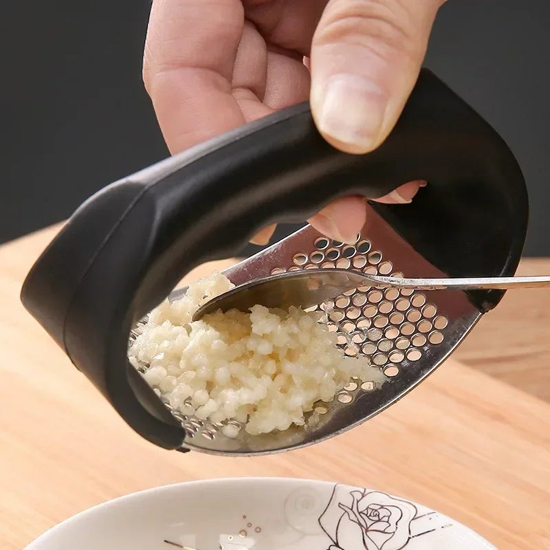 1/2pcs Stainless Steel Garlic Press Crusher Manual Garlic Chopper Garlic Chopping Tools Fruits Vegetables Home Kitchen Gadget