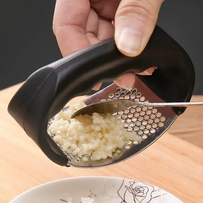 1/2pcs Stainless Steel Garlic Press Crusher Manual Garlic Chopper Garlic Chopping Tools Fruits Vegetables Home Kitchen Gadget