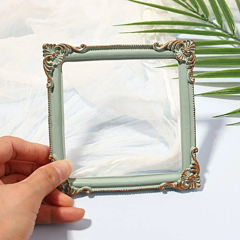 Photo Frame Nordic Style Golden Embossment Pictures Display Frame Wedding Party Picture Frame Jewelry Display Photography Prop